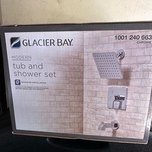 Glacier bay Tub and Shower Set